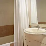 شقة El Pilar 3000 *