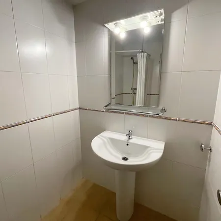 El Pilar 3000 *
